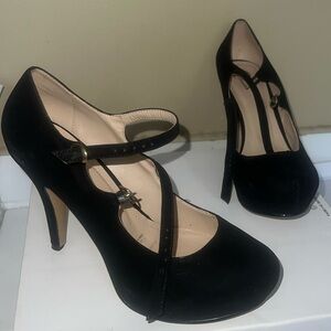 Bata pump heels size 38